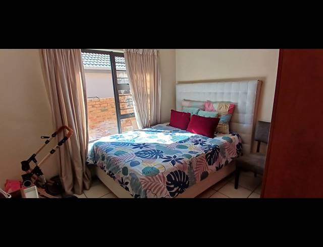 3 BEDROOM TOWNHOUSE FOR SALE IN MARELDEN